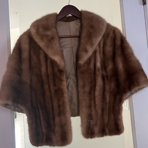 Genuine Mink Capelet - Picture 1 of 4